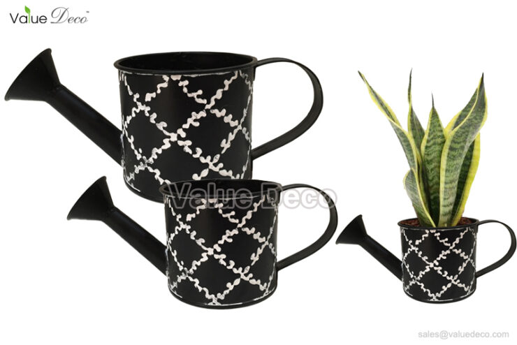 ZCV00579 (Diamond Design Metal Watering Can)