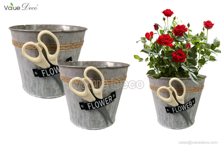 ZCV01474 (Metal Flower Pot With Scissors)